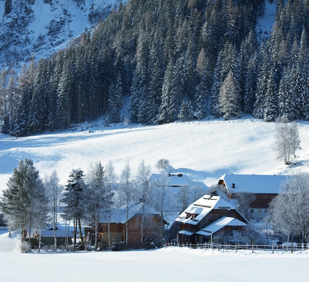 Winter in den Alpenbergen