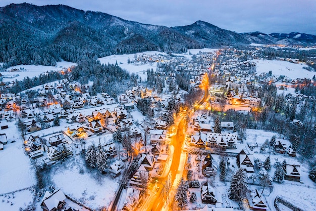 Winter Wonderland em Zakopane Town Drone View