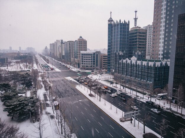 Winteransicht über Straßen in Seoul