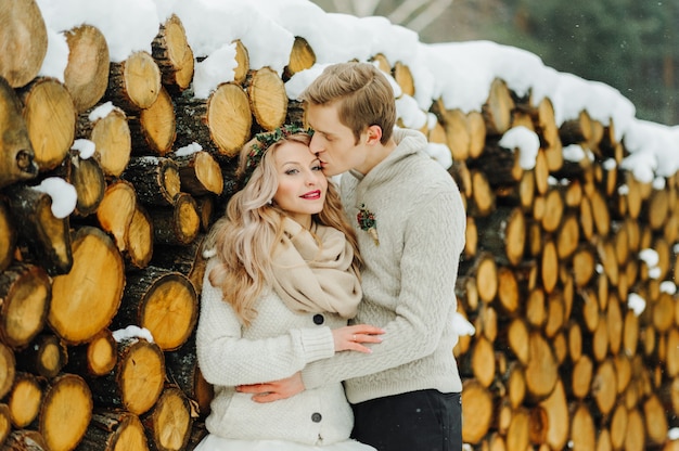 Winterhochzeit Fotosession in der Natur