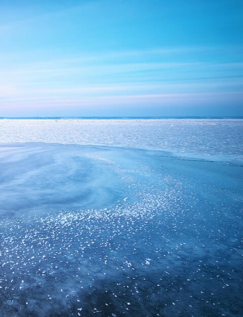 Winterlandschaft. Zusammensetzung der Natur.