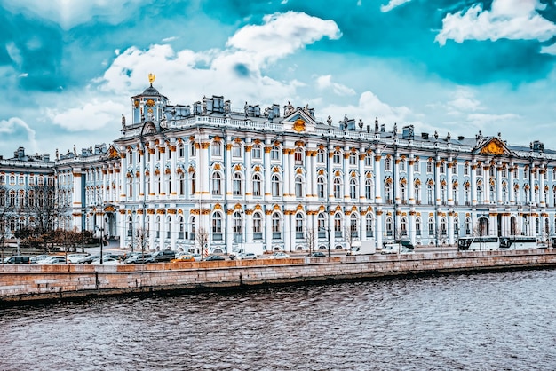 Winterpalast und Eremitage Sankt Petersburg Russland