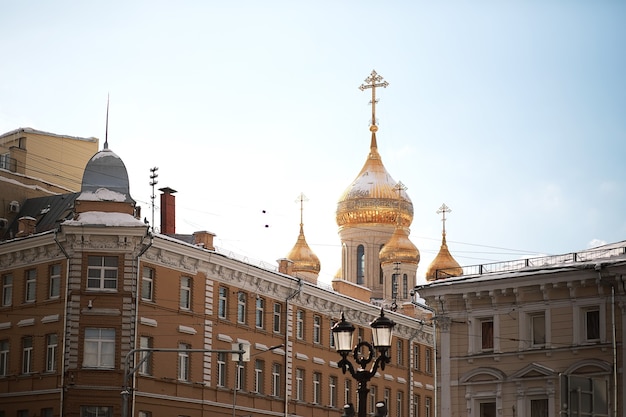 Winterschneelandschaft in der russischen Hauptstadt Moskau