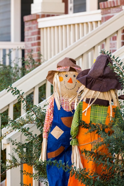 Wohnhaus für Halloween-Urlaub dekoriert.