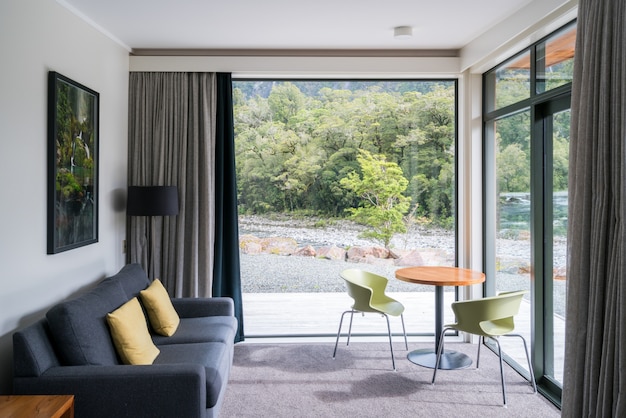 Wohnzimmer Innenarchitektur mit Naturlandschaft