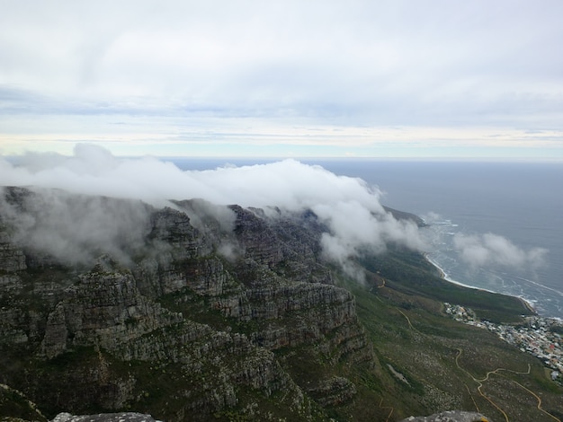 Wolke auf Tafelberg, Kapstadt, Südafrika