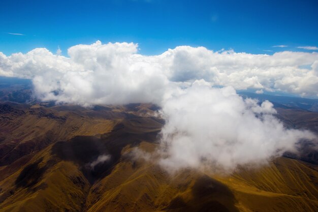 Wolken im blauen Himmel