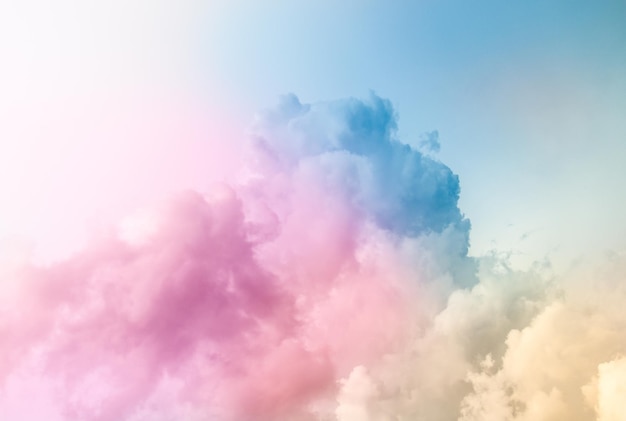 Wolken mit Pastellfarben können als Hintergrund verwendet werden