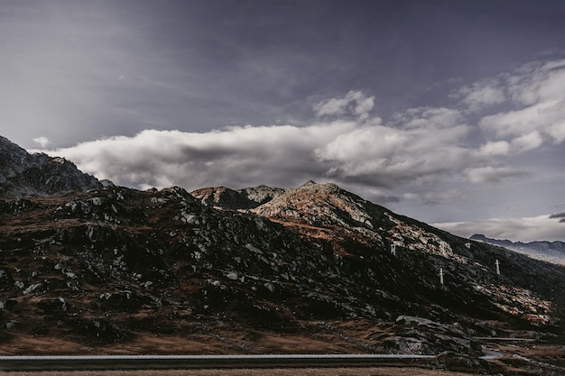 Wolken über den Bergen