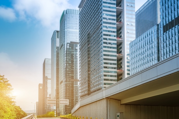 Wolkenkratzer im Finanzviertel Shanghai Lujiazui