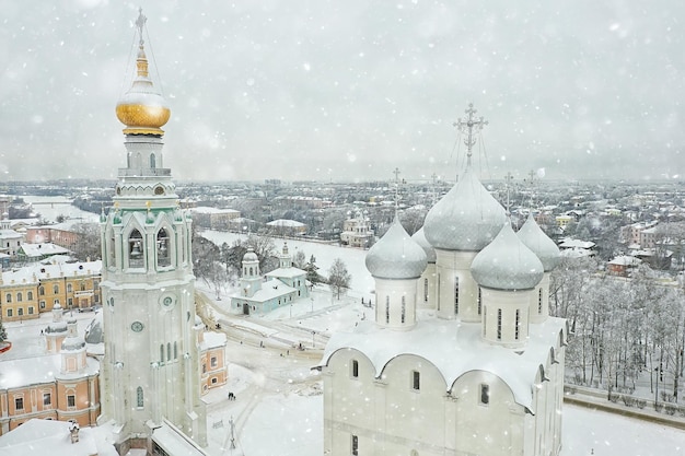 Wologda-Kathedrale Winterlandschaft Luftaufnahme von der Drohne
