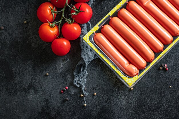 Würstchen Seitan fleischloses Weizenprotein klassischer Geschmack vegetarischer oder veganer zweiter Gang Snack