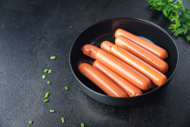 Würste Schwein Rind oder Kalb Huhn oder Pute Frischfleisch Halbfabrikat Mahlzeit Snack