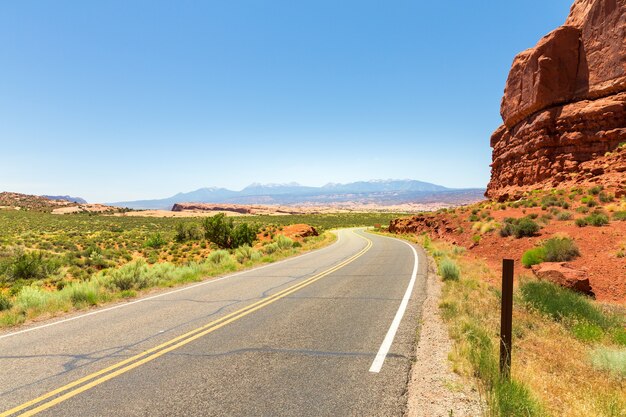 Wüstenstraßenlandschaft