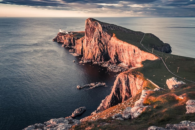 Wunderbarer Sonnenuntergang am Neist Point Lighthouse Scotland UK