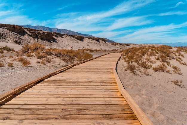 Wunderschöne Naturlandschaft im Death Valley Salt Creek Interpretive Trail