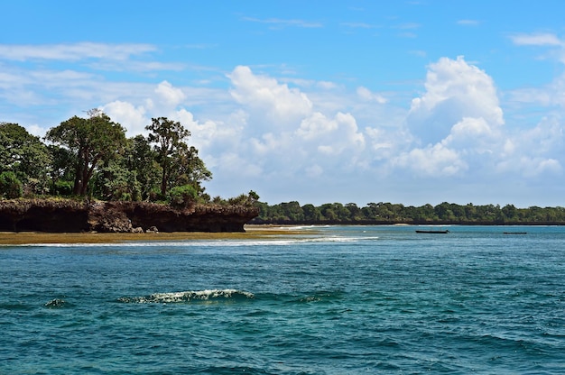 Wunderschöne unbewohnte Insel im Indischen Ozean