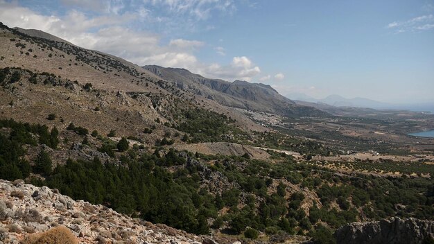 Wunderschöne und unglaubliche Bergketten auf der Mittelmeerinsel Kreta, Griechenland