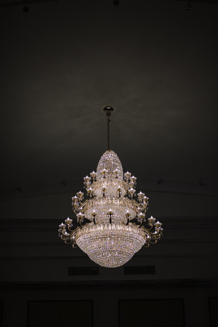 Foto wunderschöner luxus-kristallleuchterxa