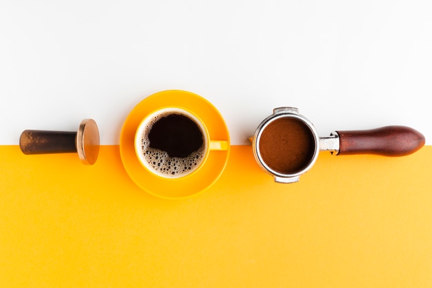 Foto xícara de café com adulteração