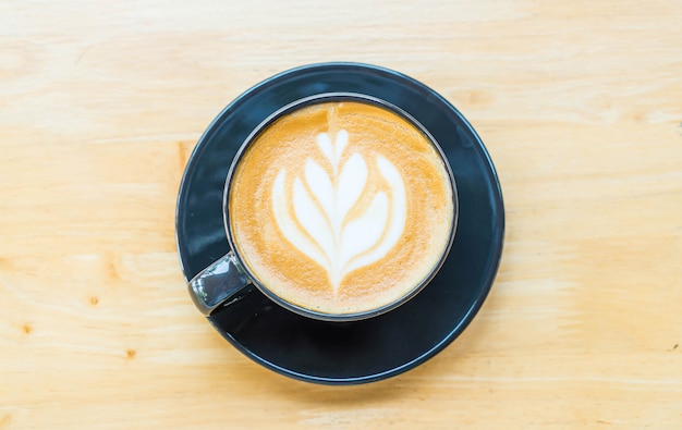 Foto xícara de café com leite quente