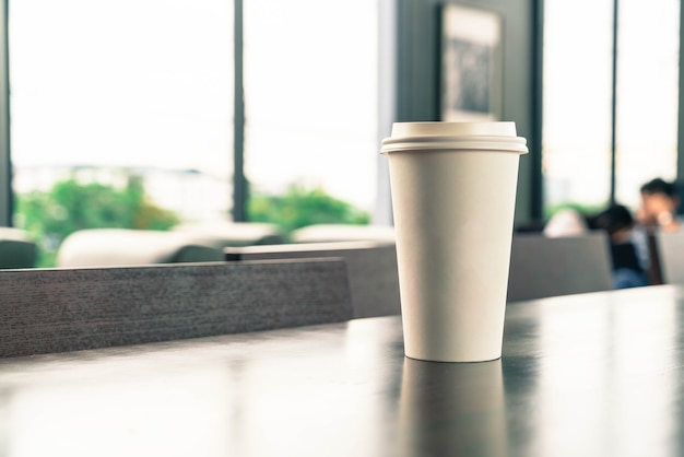 xícara de café na cafeteria