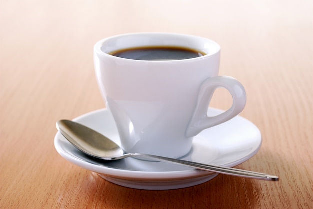 Xícara de café na mesa