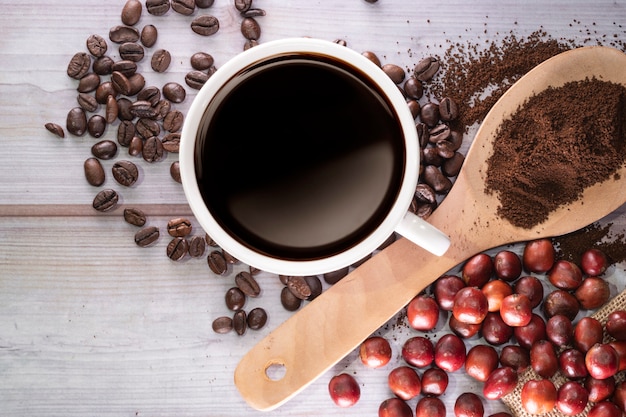 Xícara de café na mesa