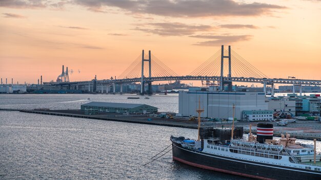 Yachtkreuzfahrtschiffreise am Seehafen