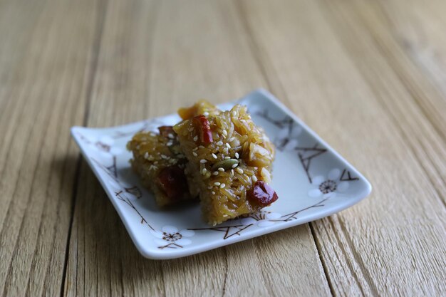 Yaksik oder Yakbap ist ein Tteok aus Klebreis mit Kastanien-Jujube und Pinienkernen