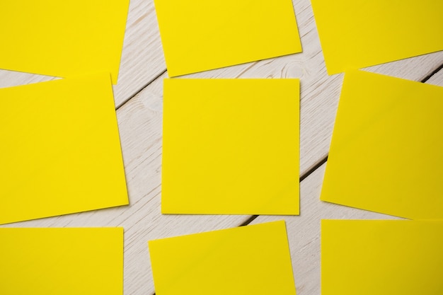 Yellow post its