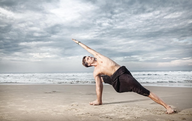 Yoga am Strand