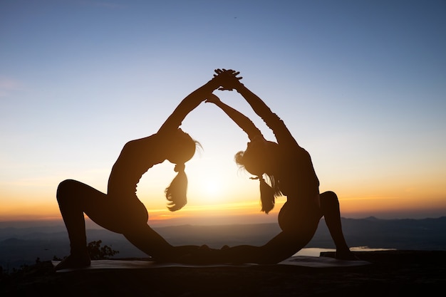 Yoga da silhueta