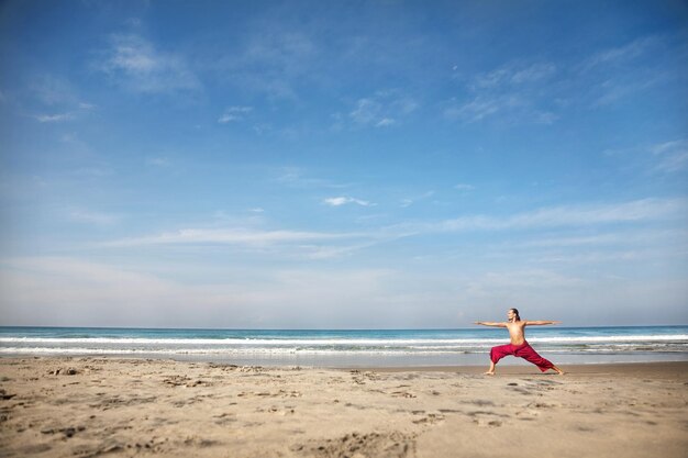 Yoga na praia