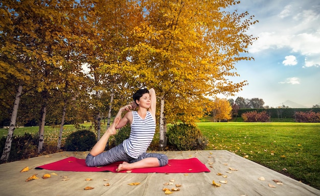 Yoga no Parque Outono