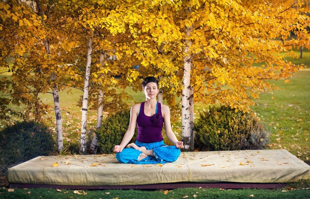 Yoga no Parque Outono