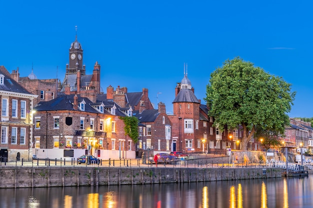 York cityscape inglaterra puesta de sol