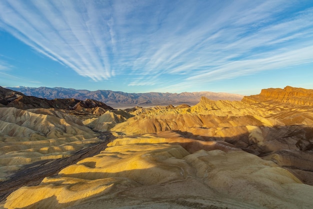 Zabriskie-Punkt bei Sonnenaufgang. Death Valley Nationalpark. Kalifornien, USA