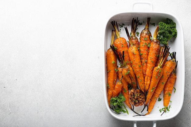 zanahorias al horno en forma de cerámica