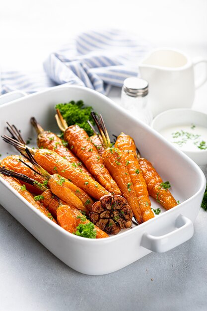 zanahorias al horno en forma de cerámica