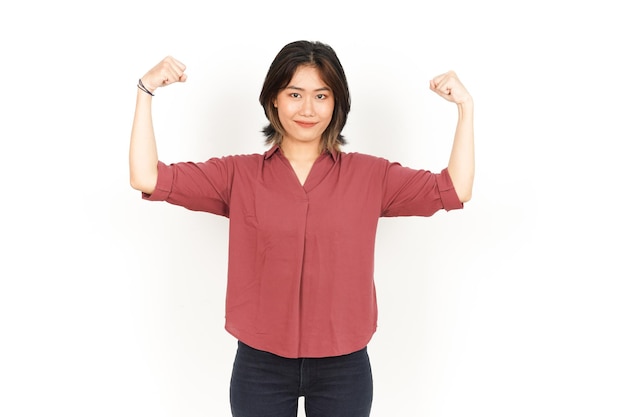 Zeigen Stärke Arme der schönen asiatischen Frau, Isolated On White Background