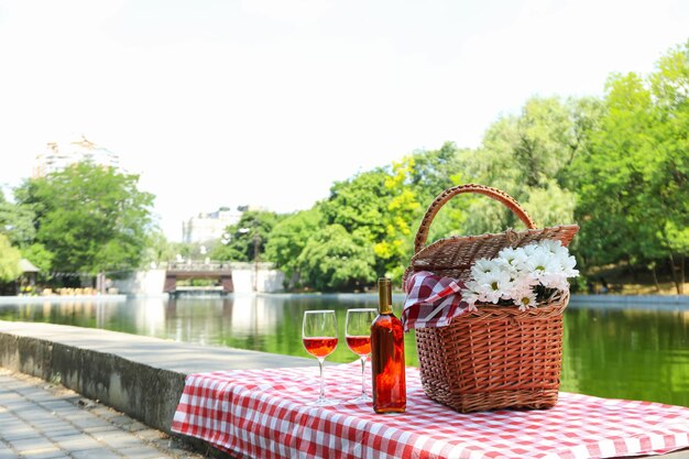 Zeit in der Natur verbringen Picknickzubehör für Picknick