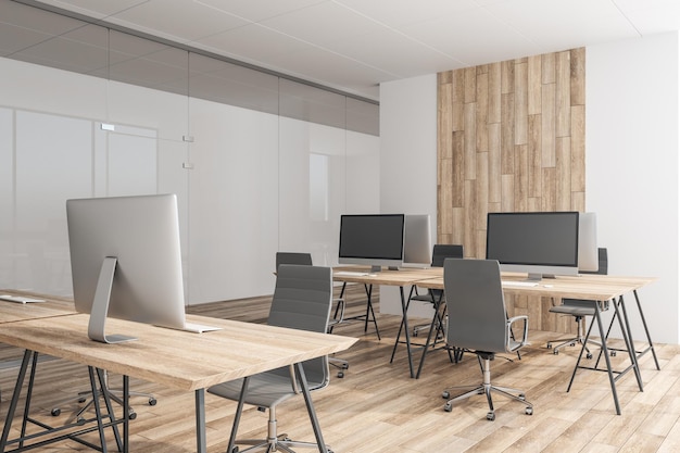 Zeitgenössisches Coworking-Büro aus Holz