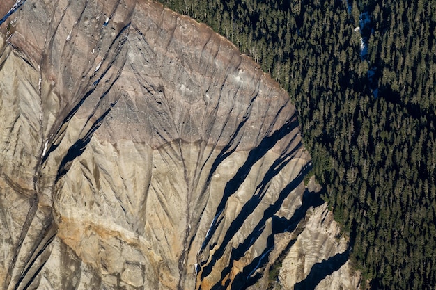 Zerklüftete Luftlandschaft