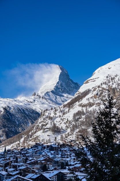 Zermatt-Dorf mit Matterhorn-Berg am Morgen Zermatt-Schweiz