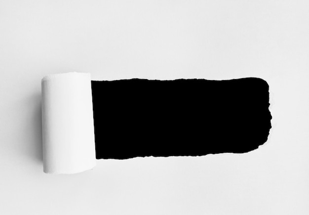 Zerrissener Weißpapier-Hintergrund
