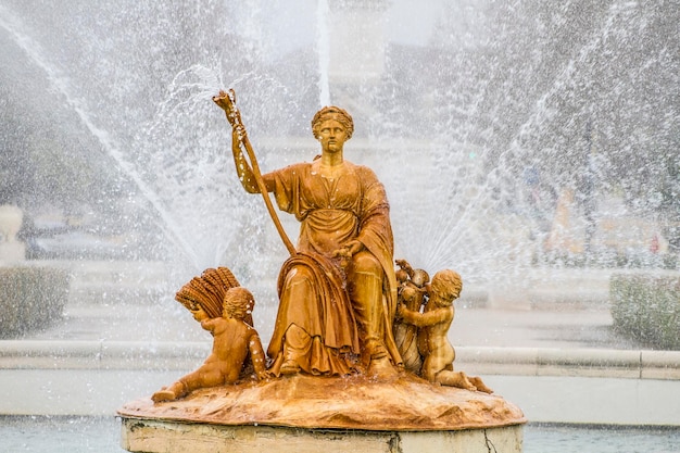 Zierbrunnen des Palastes von Aranjuez, Madrid, Spanien