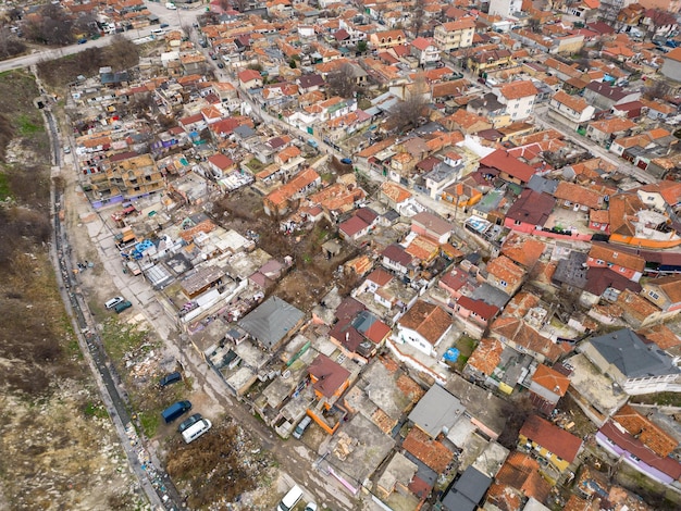 Zigeuner-Slum-Viertel von Maksuda in Varna Bulgarien Luftaufnahme