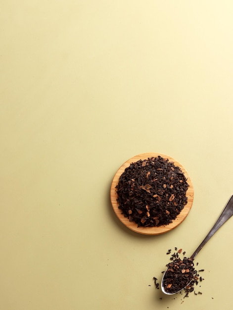 Zimt schwarzer Tee traditionelle Antioxidans Blätter Kräuter chinesisches Café Frühstück Aroma Zutat entspannen