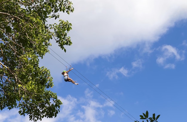 Zipline México destino turístico Cenote Casa Tortuga cerca de Tulum